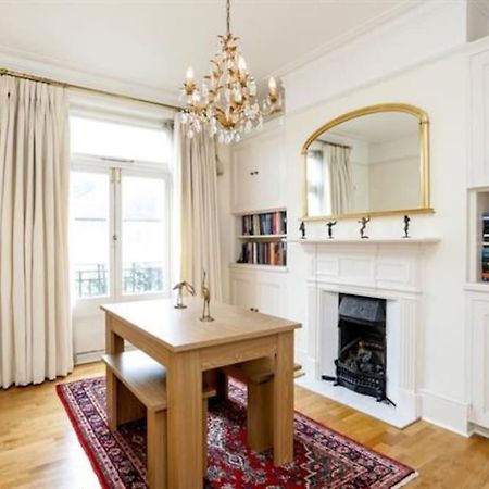 Large 3 Bed Flat In Central Wimbledon Londra Esterno foto